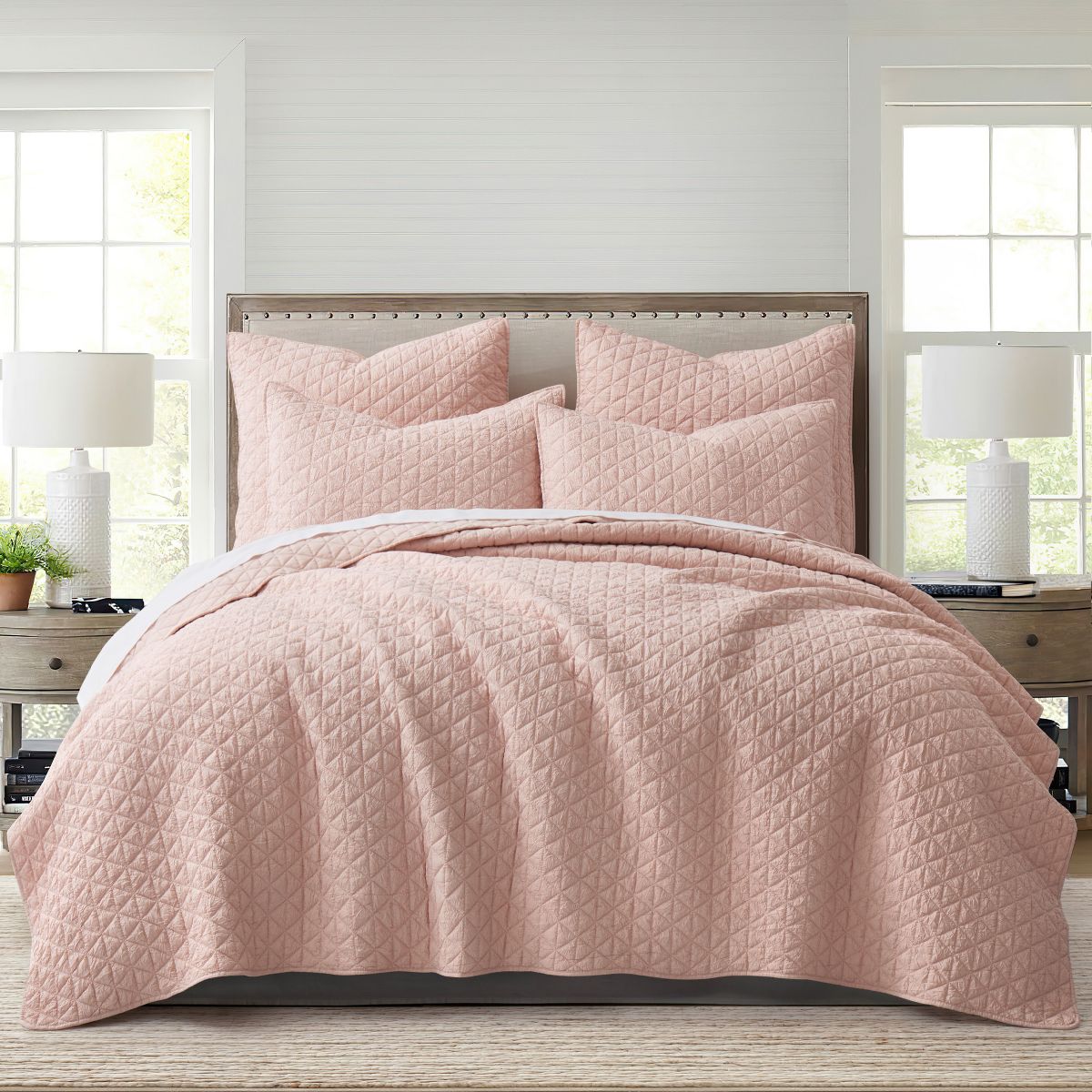 Rowan White Quilt Set