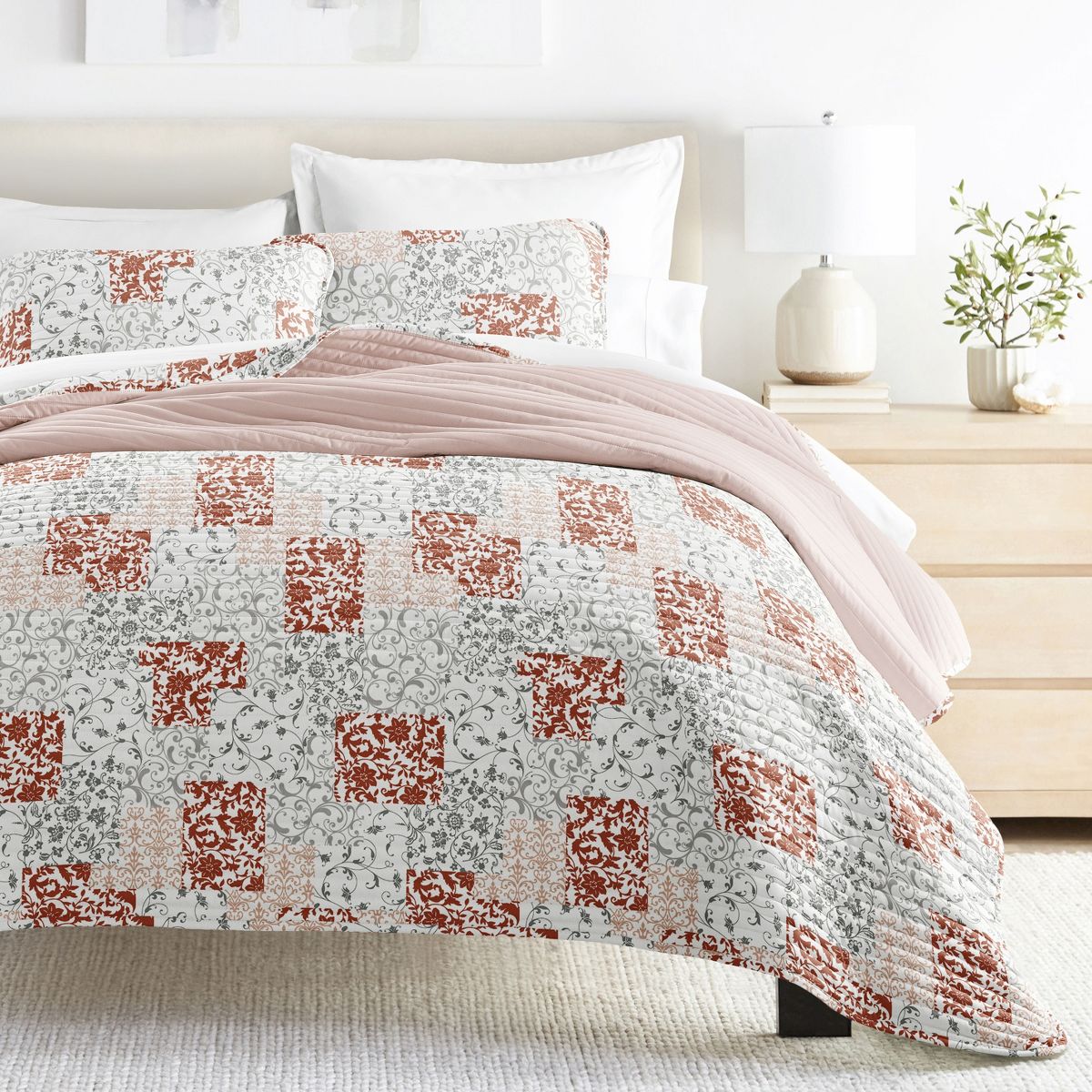 Luxury Lightweight Reversible Quilted Coverlet Set