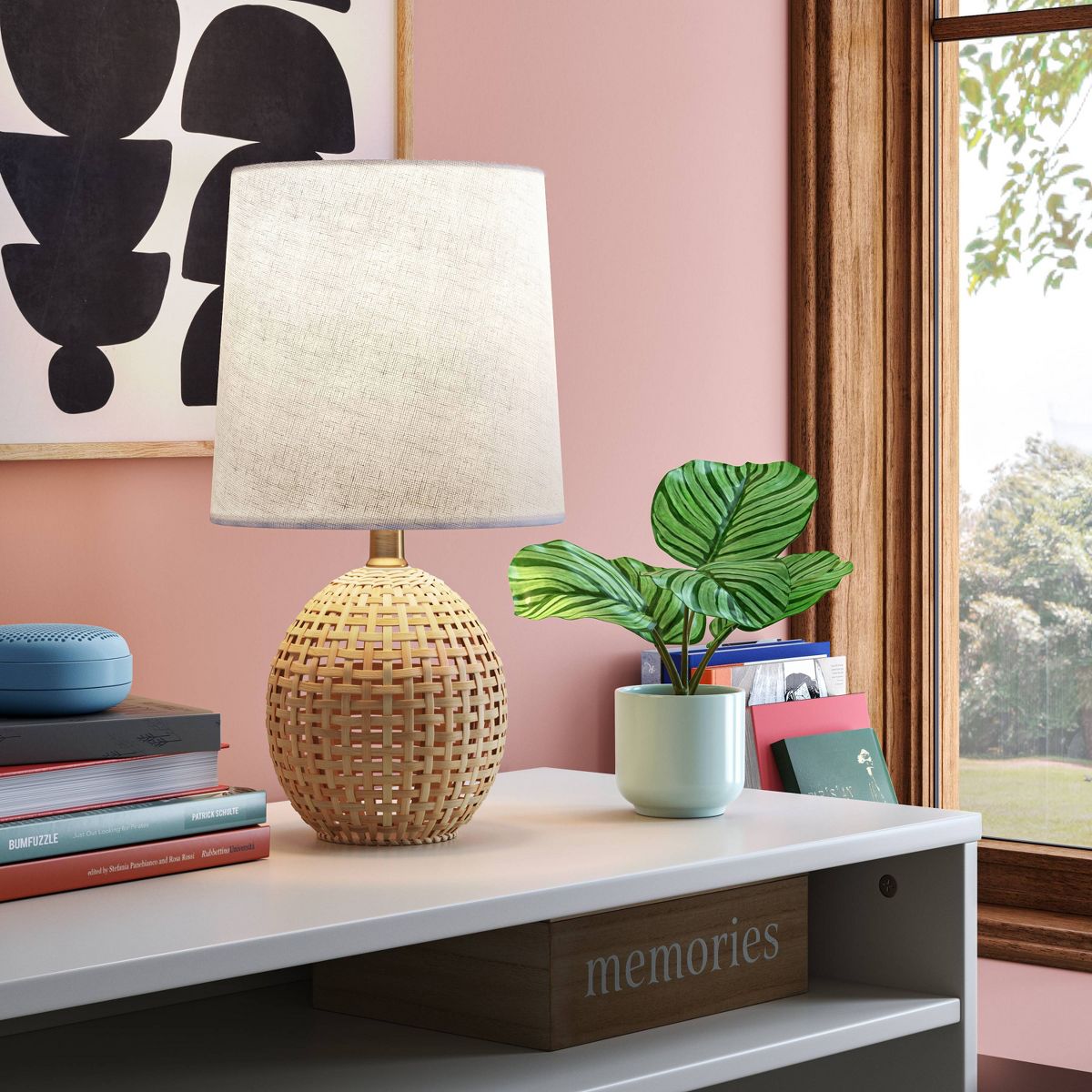 Round Wicker Table Lamp Brown